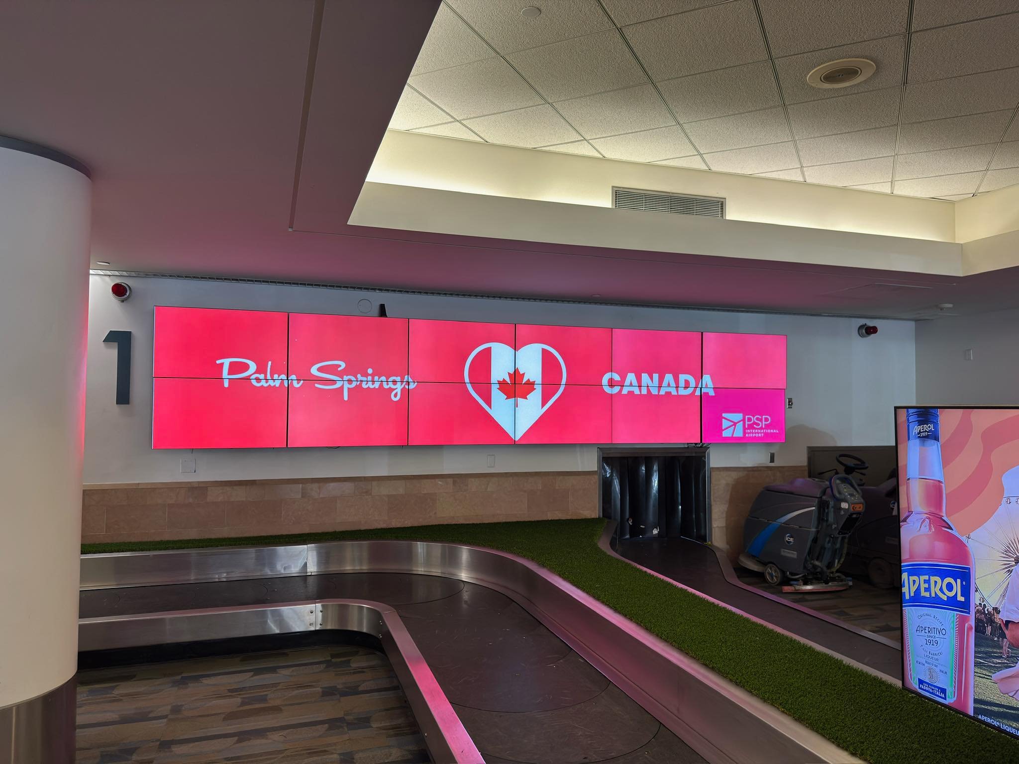 Palm Springs loves Canada